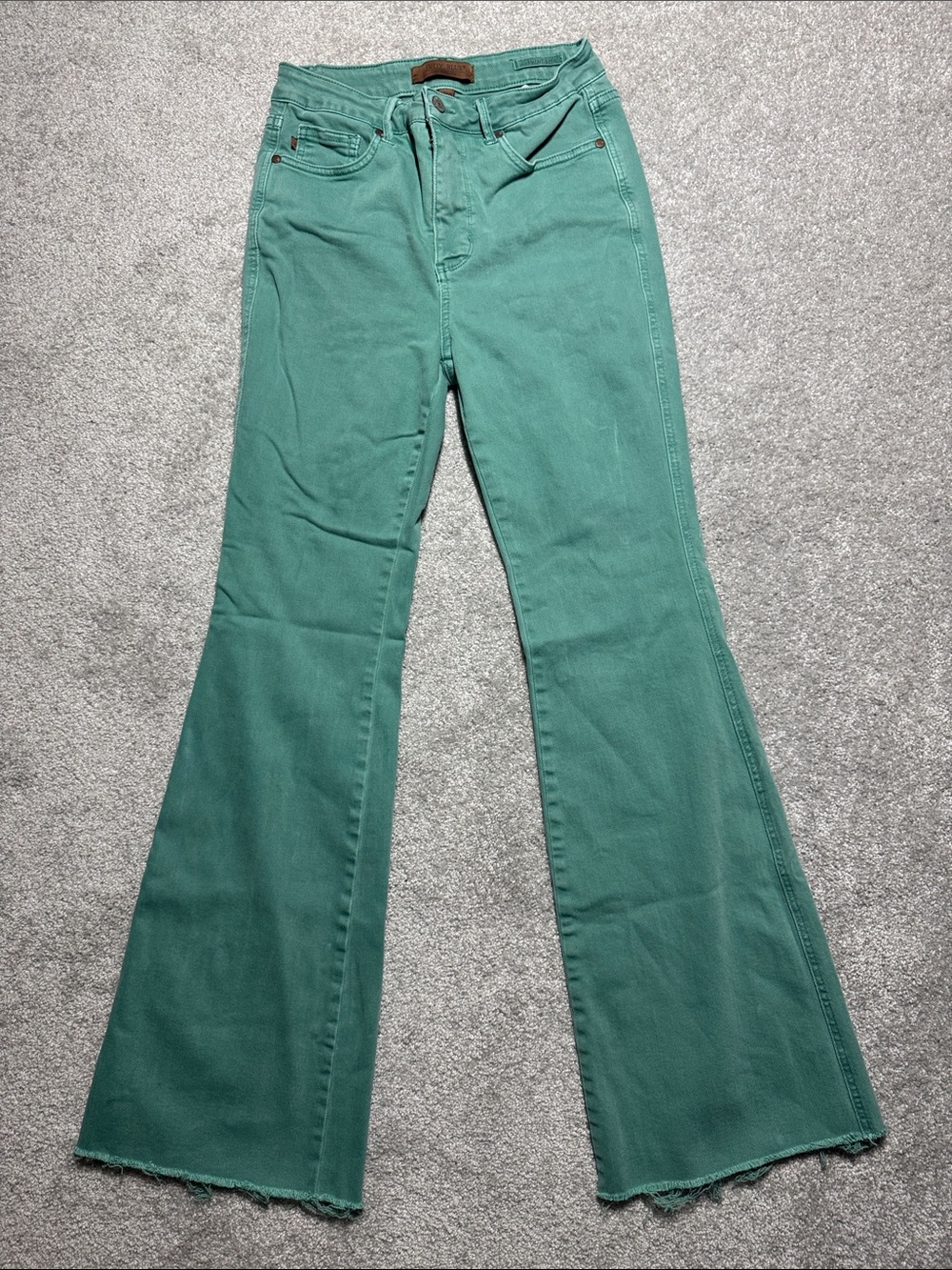 Judy Blue Flare Jeans FLAW Size 7 Topaz Dyed Hi Waist Stretchy Denim Hippie Boho